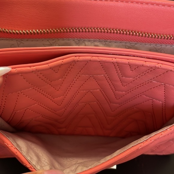 Versace Jeans Pink Leather Shoulder Bag Quilted Front Silver Locking Clasp Purse - Picture 12 of 15